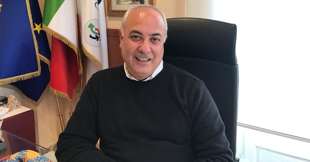 Il presidente di Confcommercio Calabria, Klaus Algieri