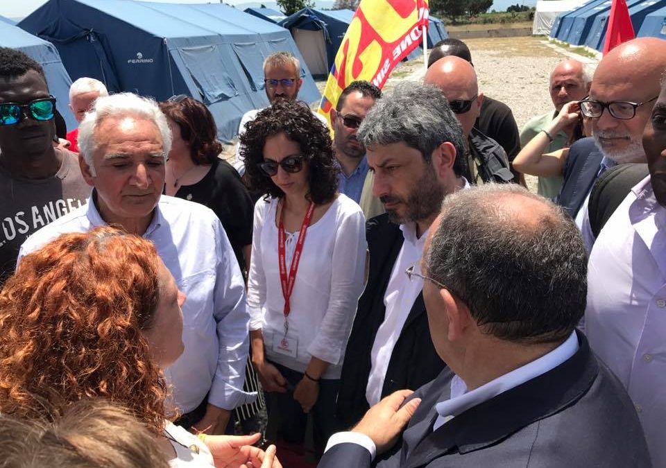 Il presidente Fico nella tendopoli di San Ferdinando