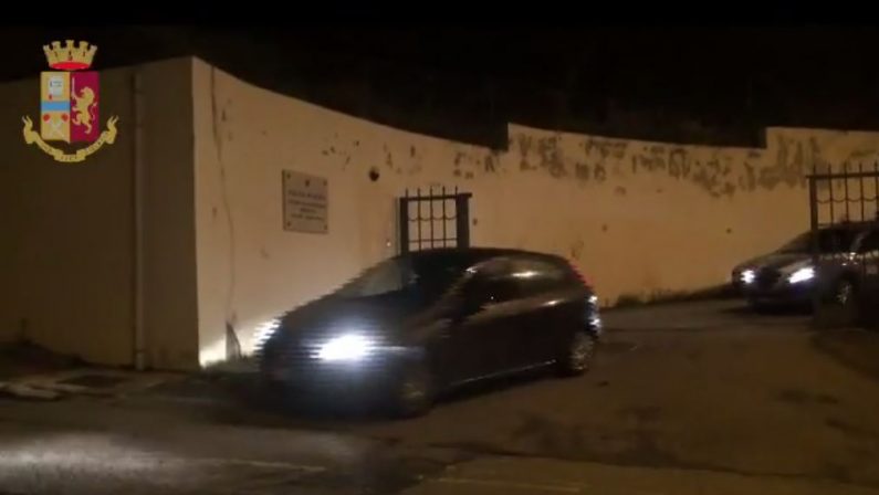 VIDEO - Operazione Arma Cunctis, 28 arrestiL'intervento della polizia in provincia di Reggio