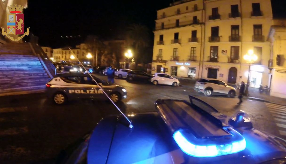 lamezia polizia operazione.JPG