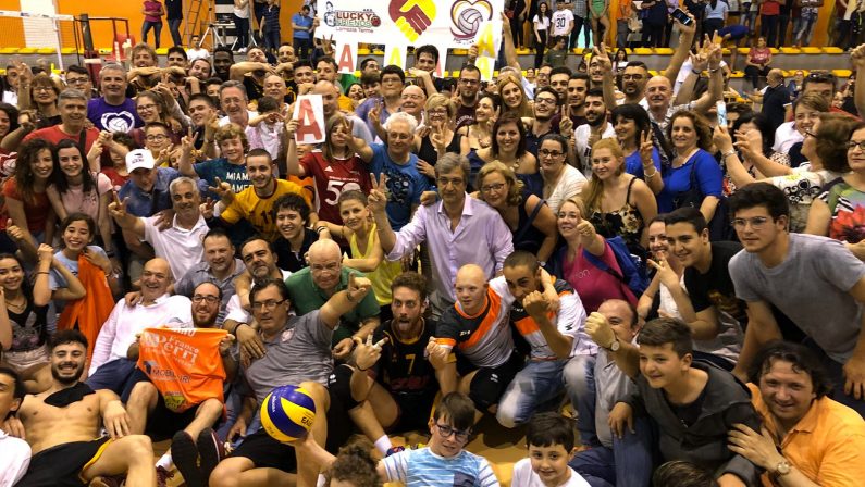 Volley, la Conad Lamezia approda in Serie A2Decisiva la vittoria in gara 3 contro l'Aversa