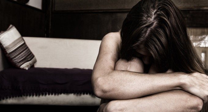 Cosenza, giovane stuprata dopo essere stata drogata