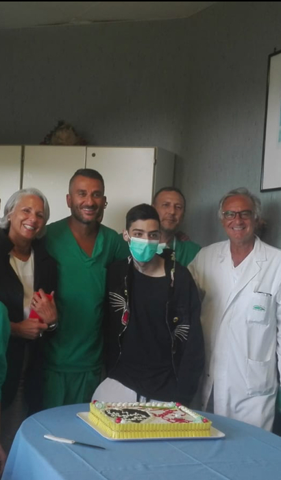 Napoli, intervento all'avanguardi al Monaldi: giovane salvo con cuore artificiale