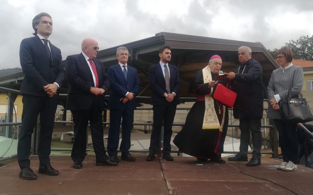 Il momento dell'inaugurazione della diga del Menta