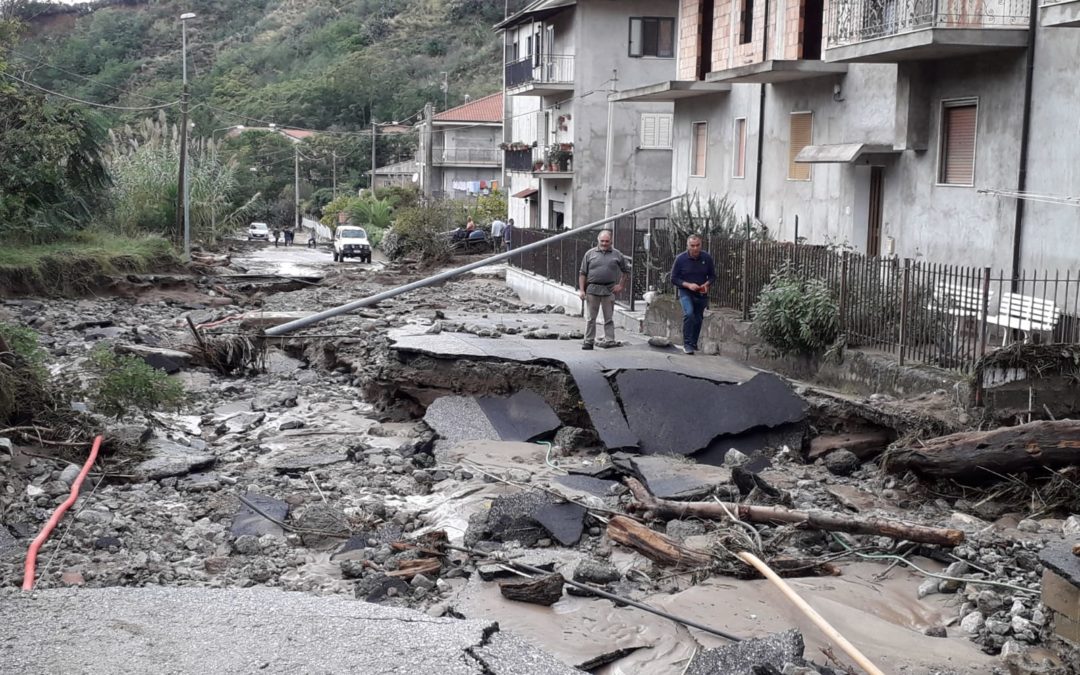 Alcuni danni dovuti alla recente esondazione di un torrente a Pizzoni