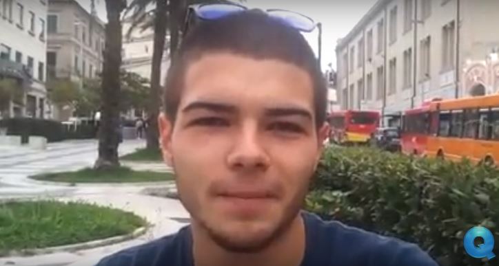 VIDEO - L'iniziativa di protesta degli studenti a Catanzaro sullo stato precario delle scuole 