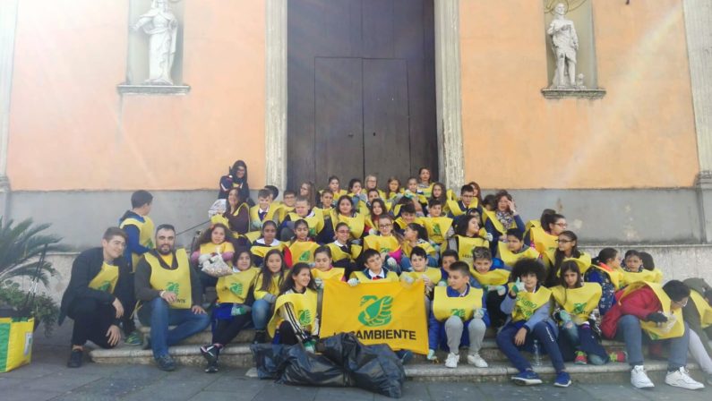 Puliamo il mondo': in Campania 30 mila volontari in campo