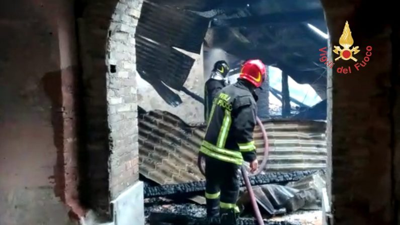 VIDEO - Agriturismo Fassi distrutto dalle fiammeLe immagini della struttura distrutta dall'incendio