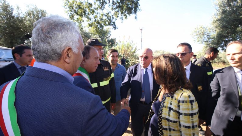 FOTO - Il presidente del Senato, Alberti Casellati, nelle zone colpite dal maltempo in Calabria 