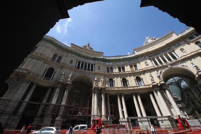 galleria umberto_0.jpg