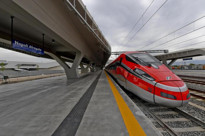 Collegamento stazione Afragola-metrò Napoli: la Regione stanzia 4 milioni