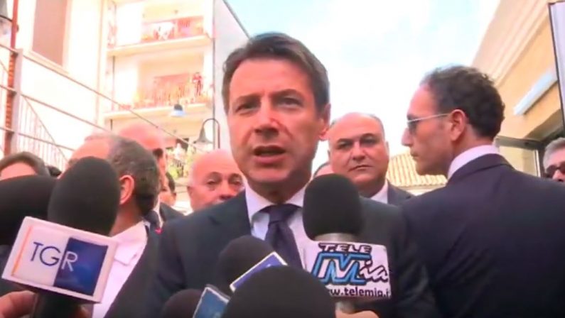 VIDEO - Visita in Calabria del presidente Giuseppe ConteLe parole del Premier al punto stampa di Locri