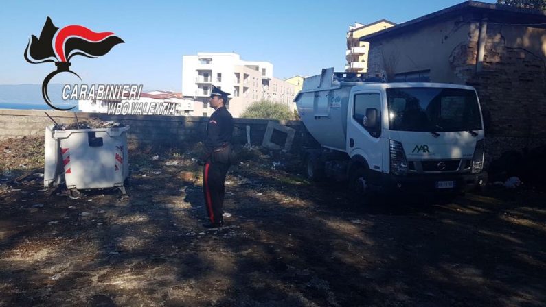 Smaltivano rifiuti appiccando incendi vicino al centro abitatoDenunciati dai carabinieri sette operatori ecologici a Pizzo