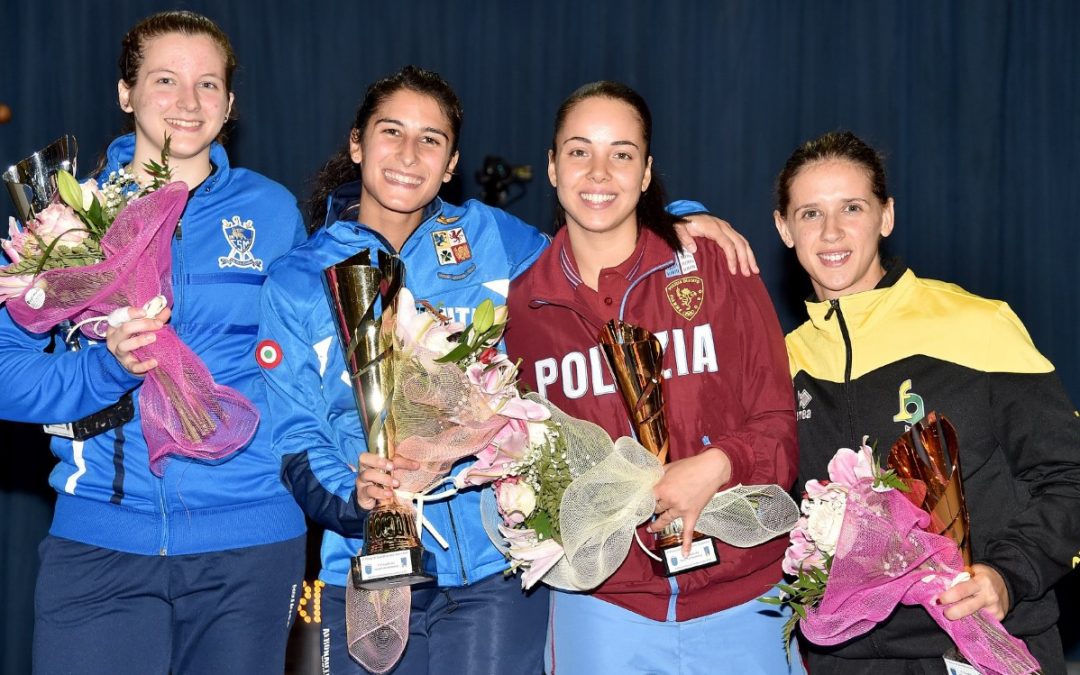 Francesca Palumbo (al centro) premiata a Bastia Umbra (foto Trifiletti/Bizzi)