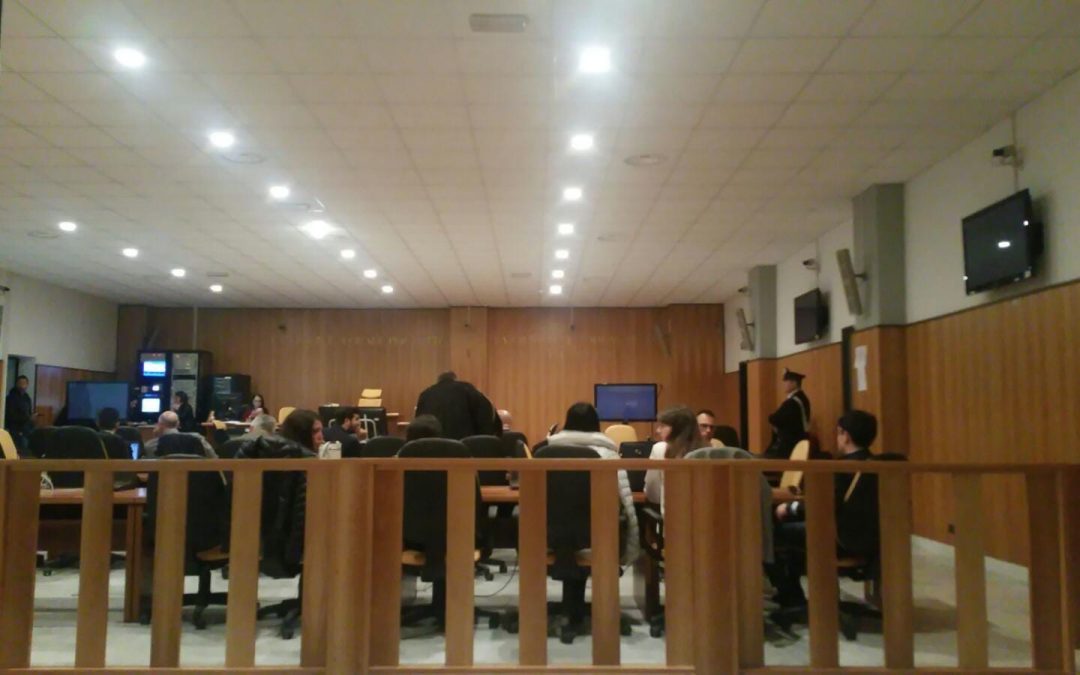 L'aula bunker illuminata