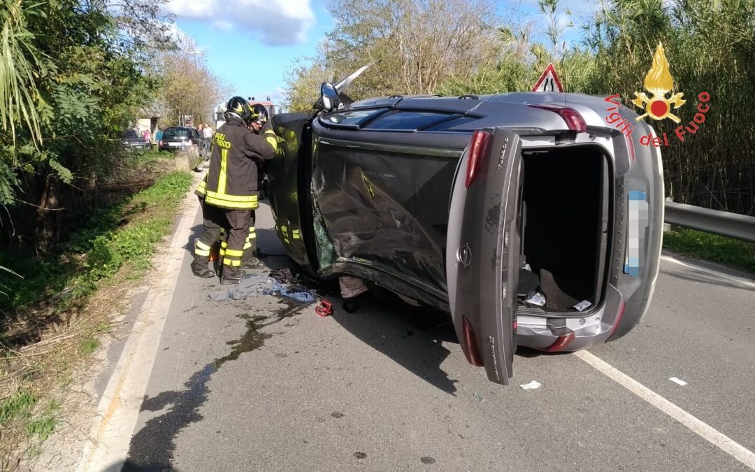 Una delle auto coinvolte nell'incidente