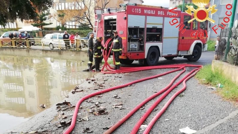 Temporali, freddo e allagamenti in diverse zoneMolti disagi in Calabria per l'ondata di maltempo