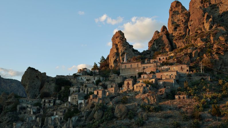 Turismo, la Calabria tra le mete mondiali per il 2019La ricerca di Airbnb punta sulla regione: unica italiana