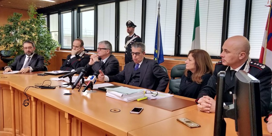 La conferenza stampa per l'operazione