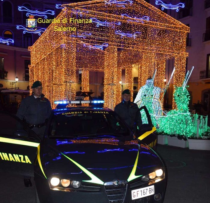 Salerno, presunte irregolarità appalti Luci d’artista: l’indagine