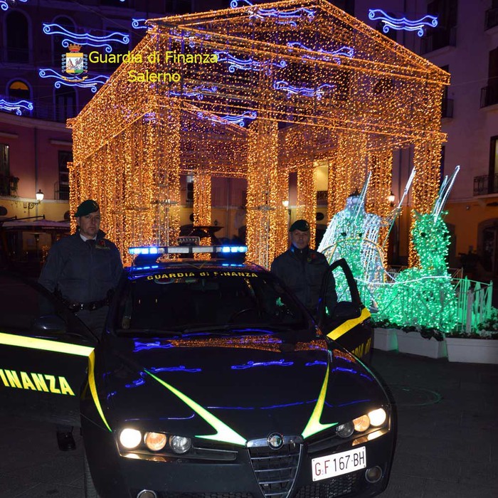 Salerno, presunte irregolarità appalti Luci d'artista: l'indagine