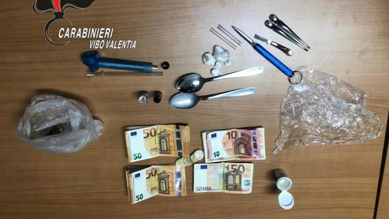 Detenzione di droga, arrestato un uomo nel viboneseSorpreso con 3600 euro e diverse dosi in auto