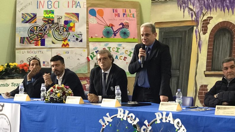 Rosarno, la bicicletta al centro dell’offerta formativa  Al comprensivo “Marvasi-Vizzone” presentato “In bici ci piace”