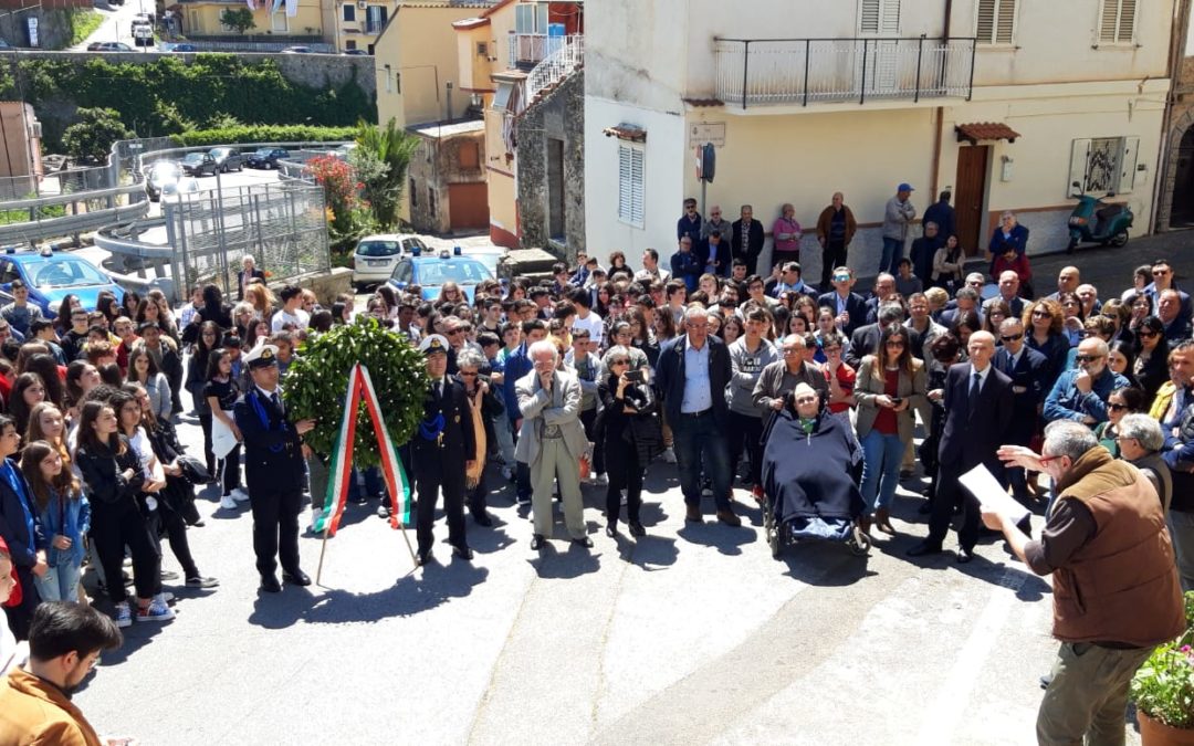 Un momento della commemorazione