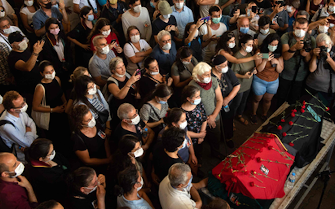 Quaranten(n)a – Ebru, e le donne che ci insegnano a vivere