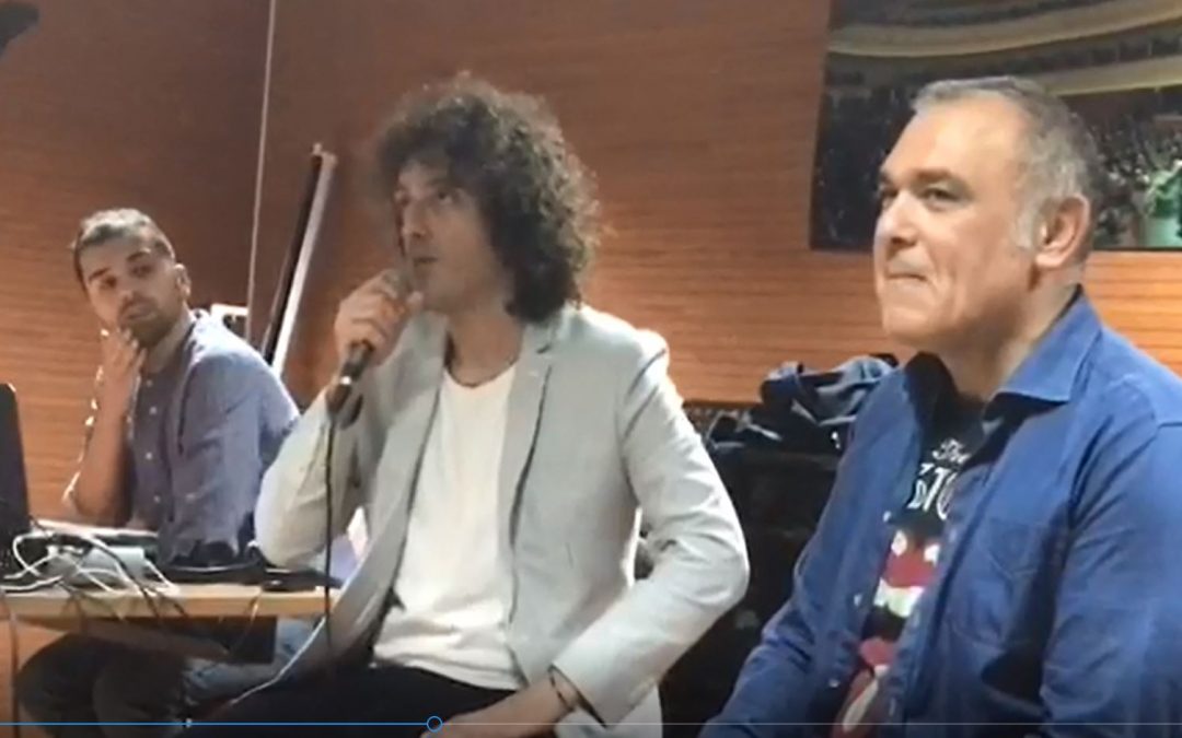 VIDEO – Il cantautore catanzarese Eman presenta il suo ultimo album al Politeama