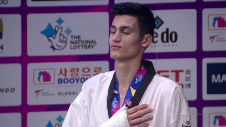 Strepitoso Simone Alessio, campione del mondo di Taekwondo: il calabrese è il primo italiano a conquistare il titolo