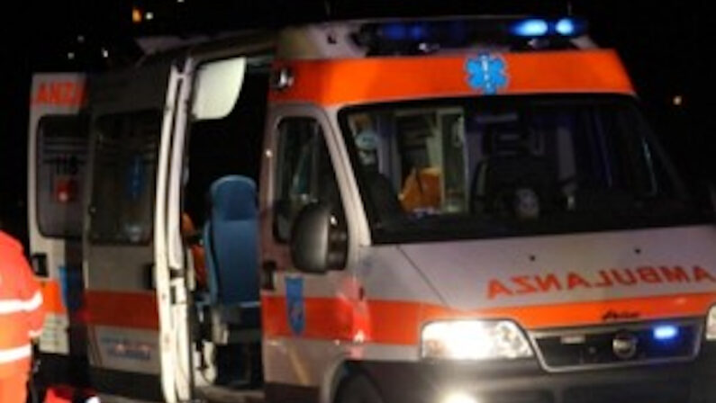 Incidente nella notte: 14enne in coma