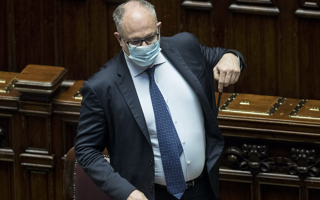Il ministro Roberto Gualtieri in Parlamento