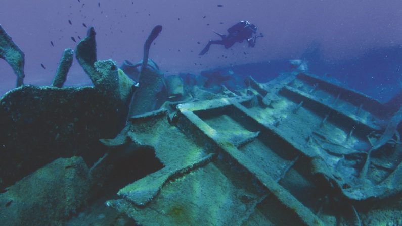Il suggestivo museo storico nei fondali calabresiAlla ricerca dei relitti: oltre 150 nei nostri mari