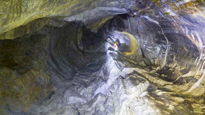 Quattro speleologi bloccati in una grotta in CalabriaSalvati dopo ore grazie ai soccorsi, stanno tutti bene