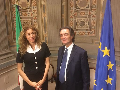 Il ministro Erika Stefani e il governatore Attilio Fontana