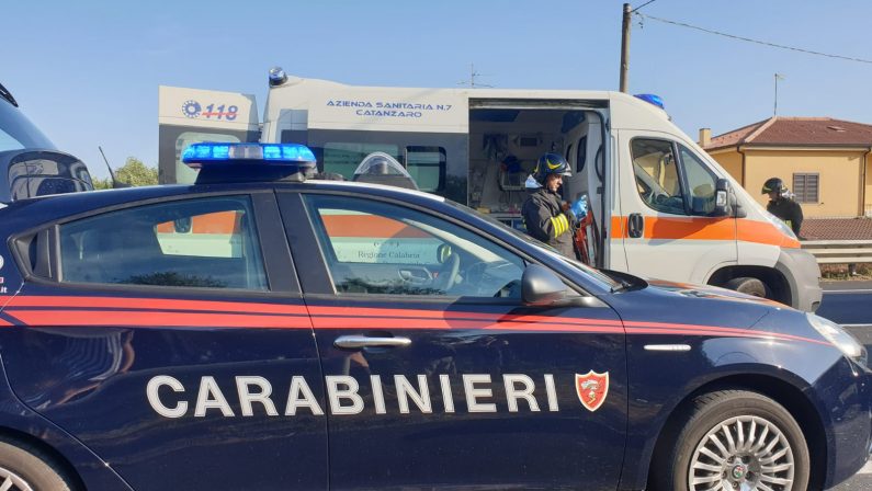 Incidente stradale a un incrocio, morto un uomo a 48 anni nel Cosentino