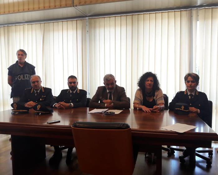 La conferenza stampa di stamattina con il procuratore Francesco Curcio, la pm Laura Triassi, il dirigente della squadra mobile Donato Marano e il commissario Antonio Mennuti