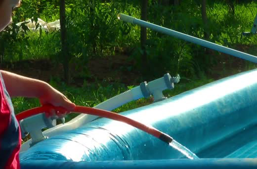 Furto d’acqua per riempire la piscina: due nei guai