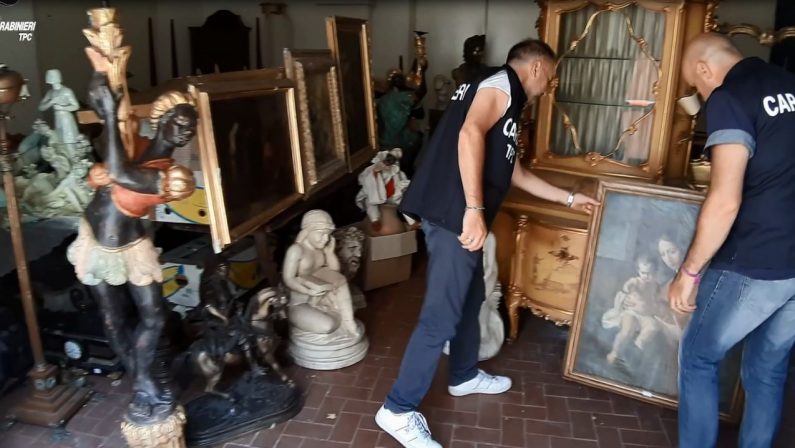 Beni culturali: opere rubate e vendute in FranciaOperazione a Reggio Calabria, arresti e sequestri