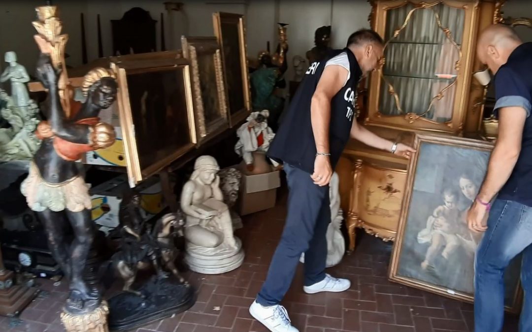 VIDEO – “Operazione Antiques” a Reggio Calabria, opere d’arte rubate e vendute in Francia