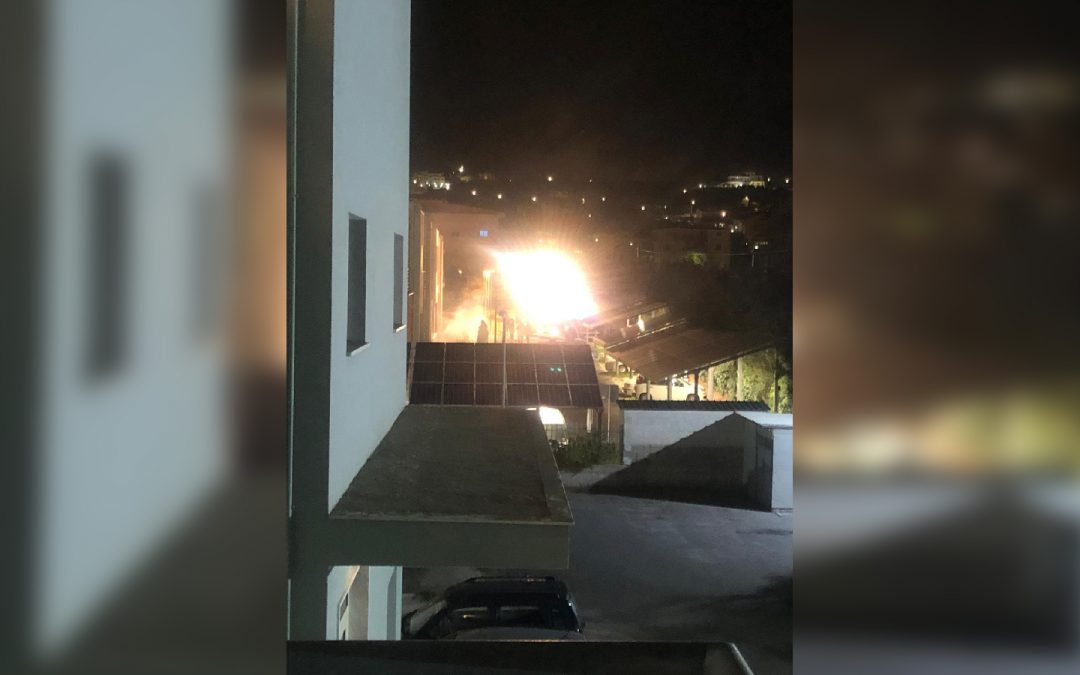 L'incendio divampato al laboratorio Arpacal