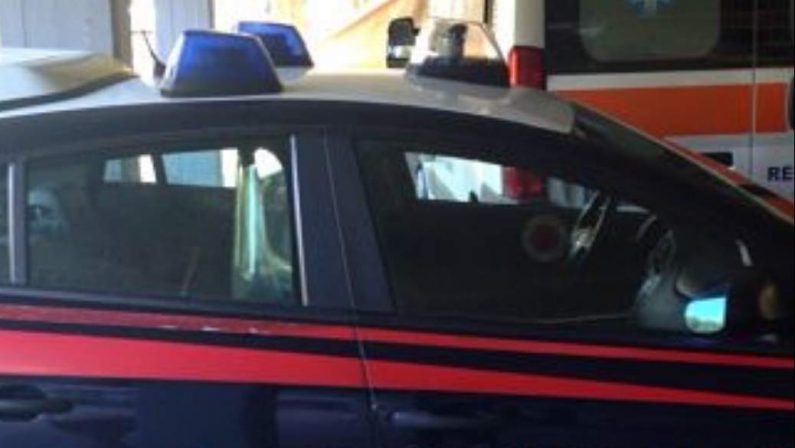 Prata, litiga con i genitori e colpisce un carabiniere: arrestato un 22enne