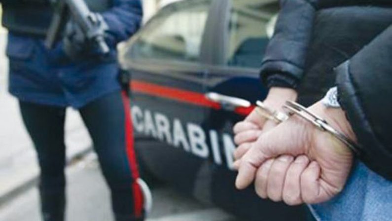 Picchia la mamma ultrasettantenne, arrestato un uomo nel Vibonese