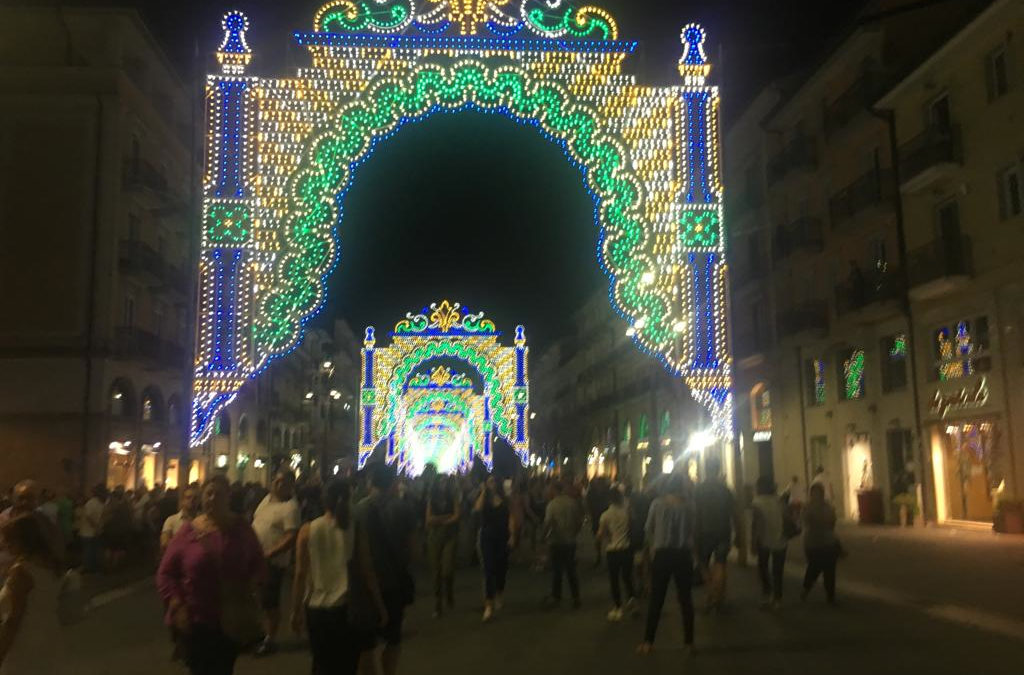 Luminarie ad Avellino, la città si riappropria della storia