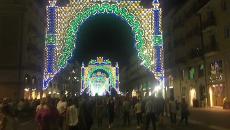 Luminarie ad Avellino, la città si riappropria della storia