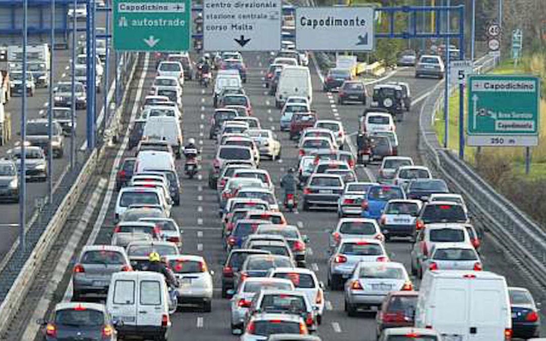Tangenziale di Napoli, chiusa per lavori l’entrata della stazione di Fuorigrotta