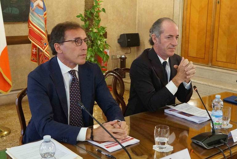 Luca Zaia con il ministro per gli Affari regionali Francesco Boccia