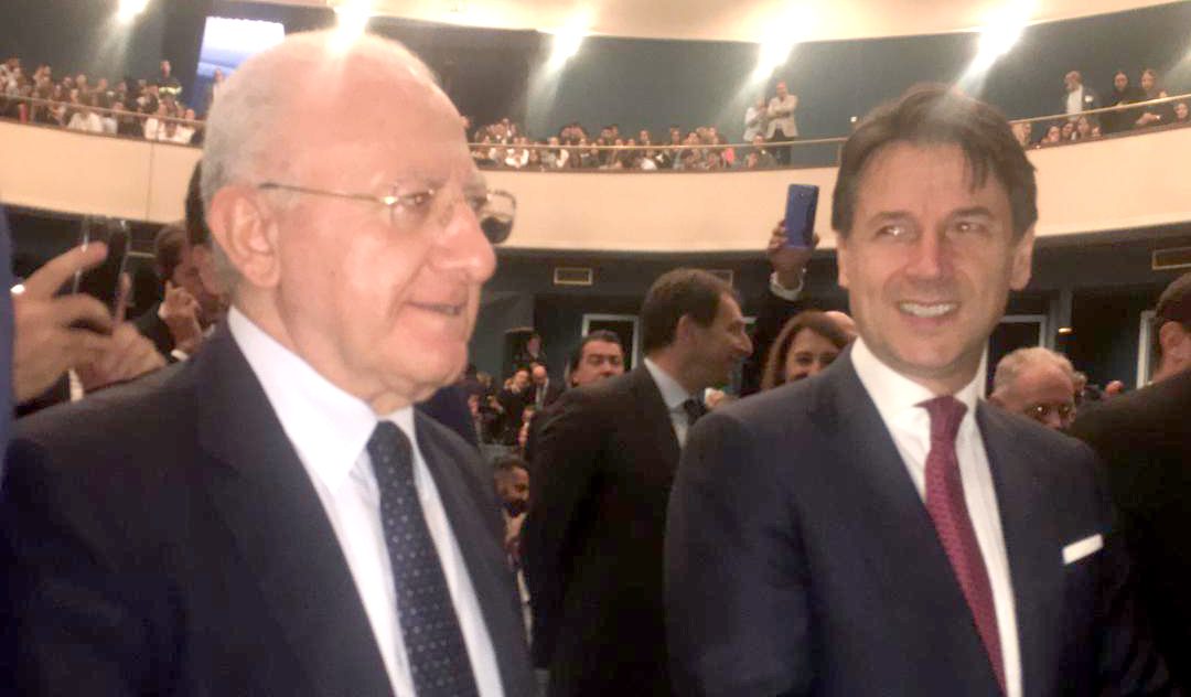 Il presidente della Regione Campania e il premier Giuseppe Conte