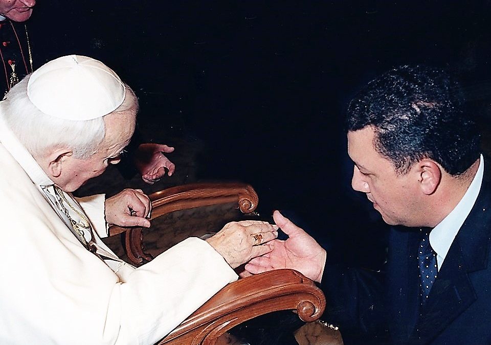 Associazioni ‘E ti porto in Africa’ e Humanitas in udienza privata da Papa Francesco